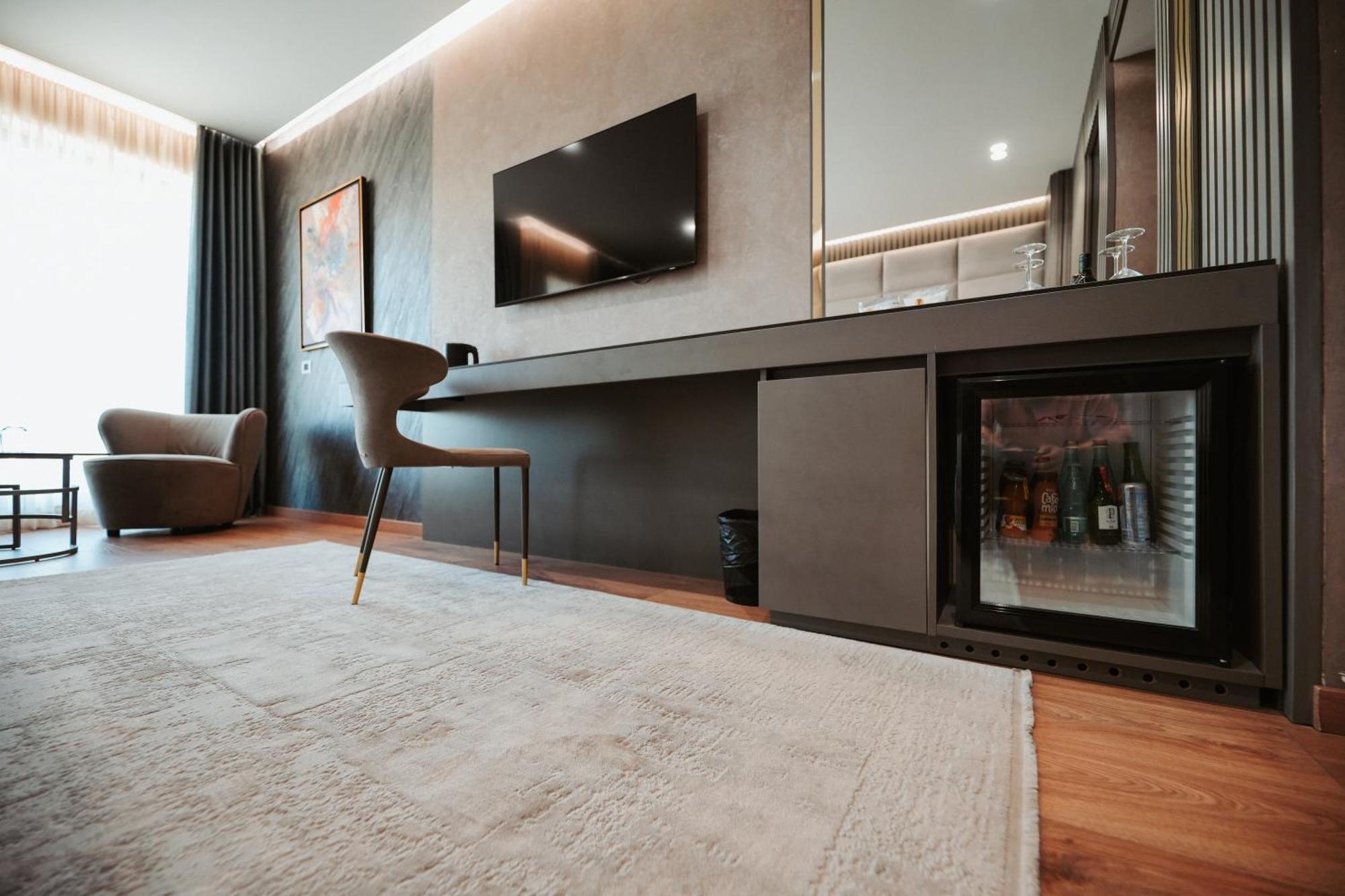 Marinaj Hotel & Spa Tiranë Eksteriør bilde